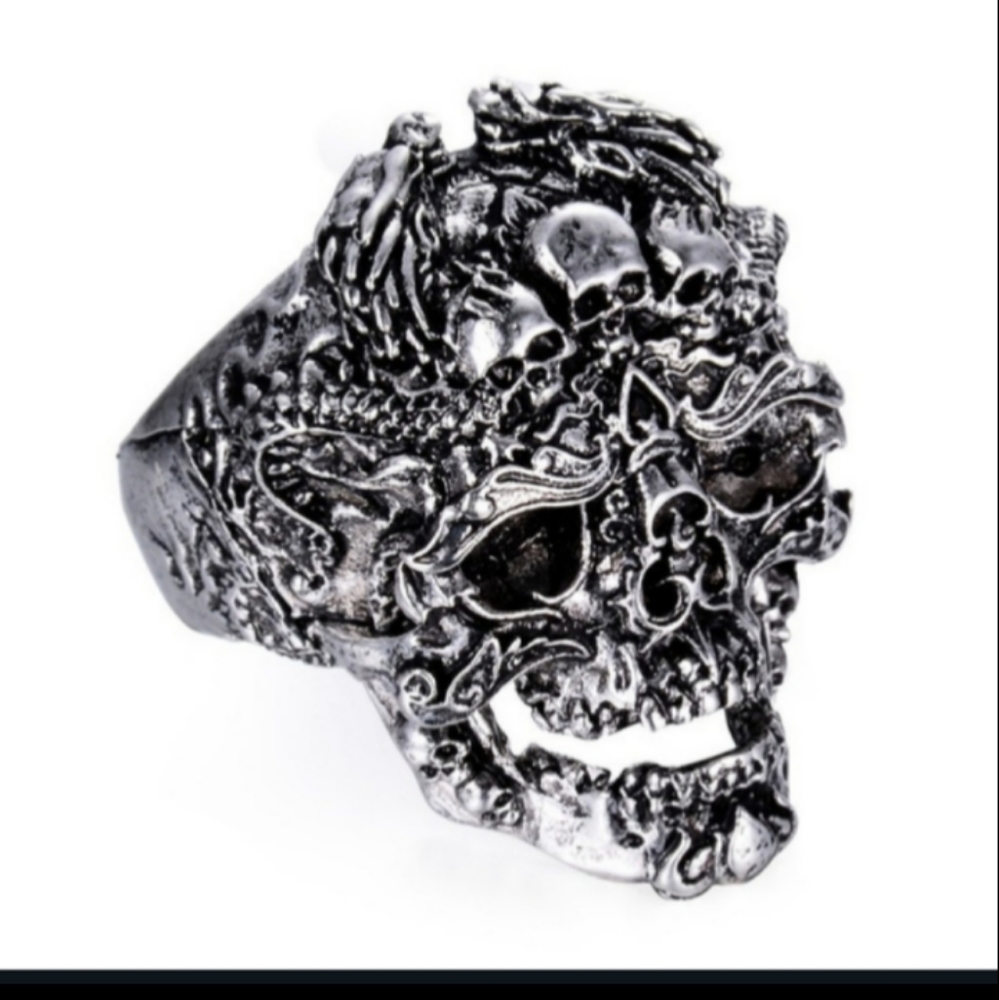 2XHP! NWT Goth Skull Made of Skulls Silver Ring 7!